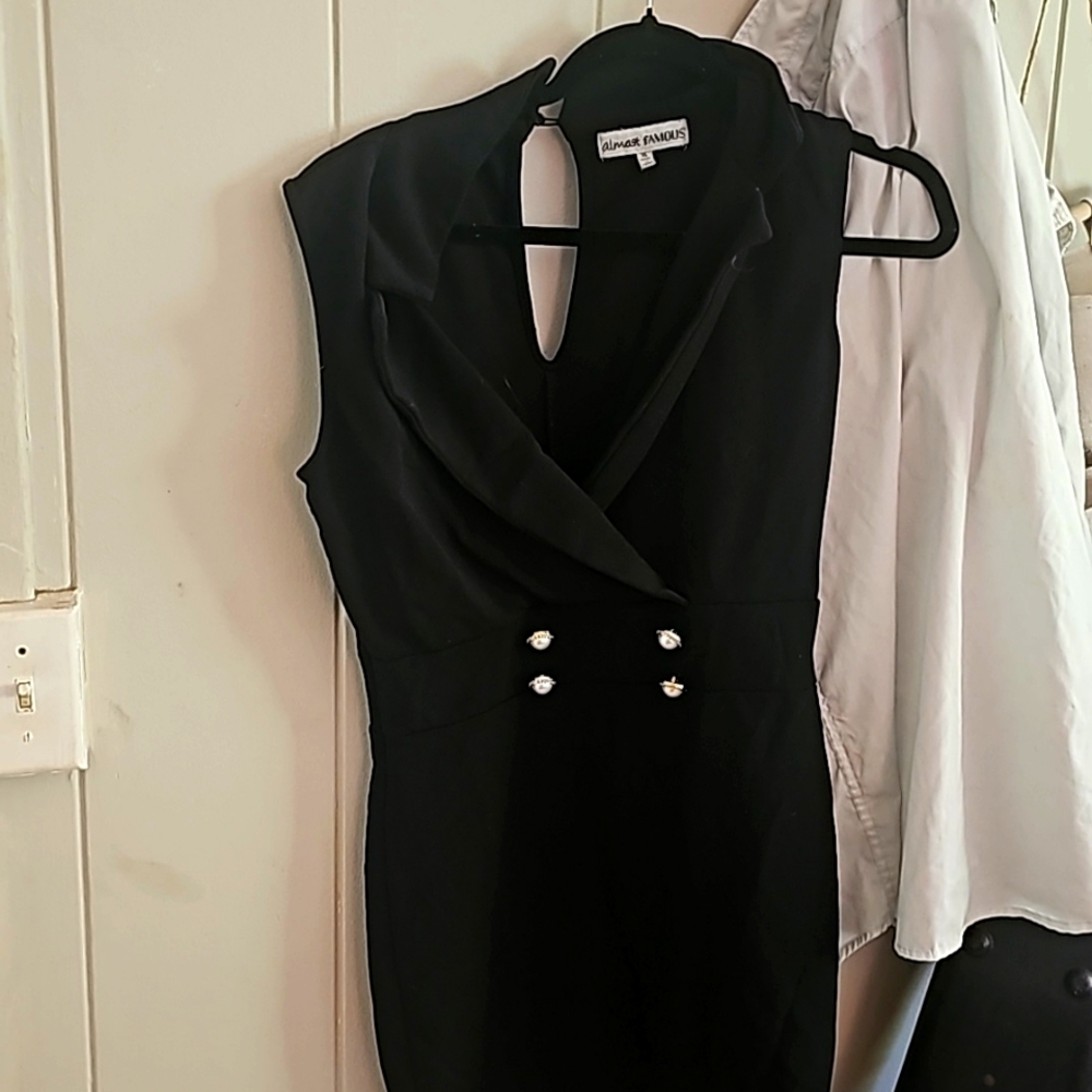 Sleeve less black dress